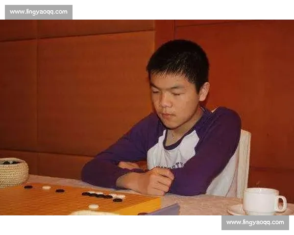 柯洁清华求学坦言自卑:从棋坛巅峰到课堂 “新兵” 的突围 柯洁清华求学坦言自卑:从棋坛巅峰到课堂 “新兵” 的突围